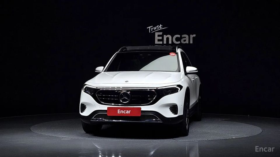 Mercedes-Benz EQB
