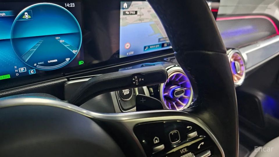 Mercedes-Benz EQB