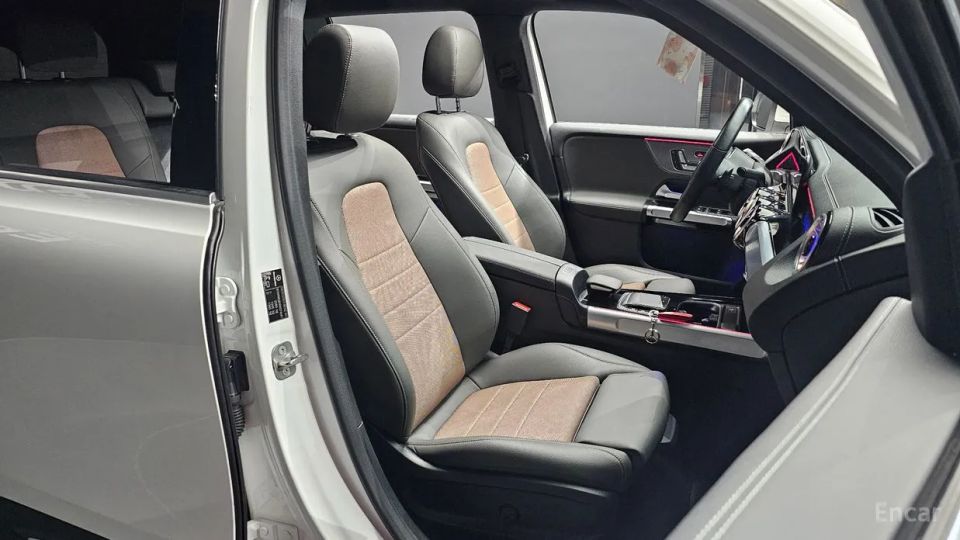 Mercedes-Benz EQB