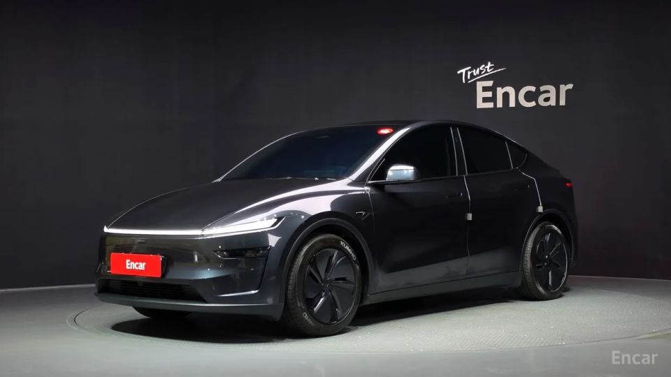 Tesla model-y