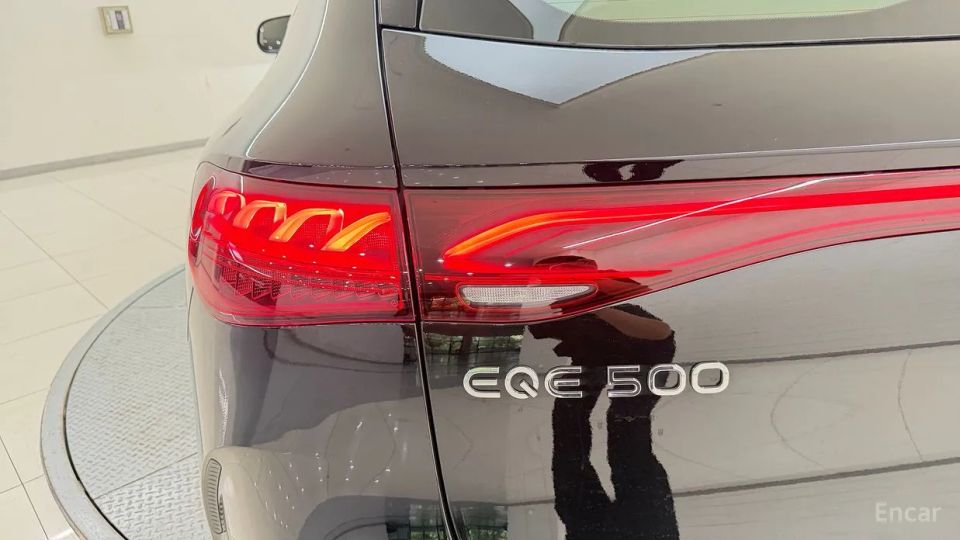 Mercedes-Benz EQE