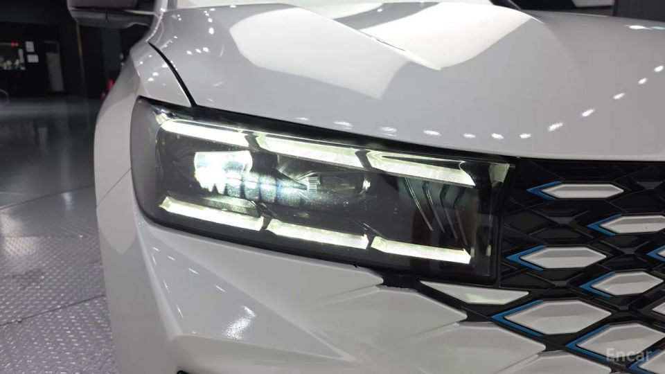 Renault-KoreaSamsung Grand Koleos
