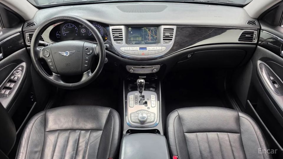 Hyundai Genesis