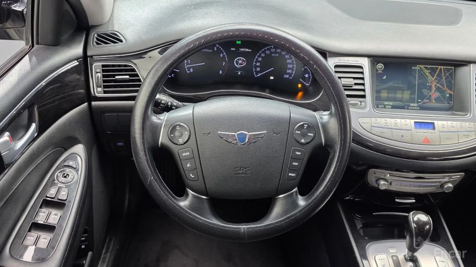 Hyundai Genesis