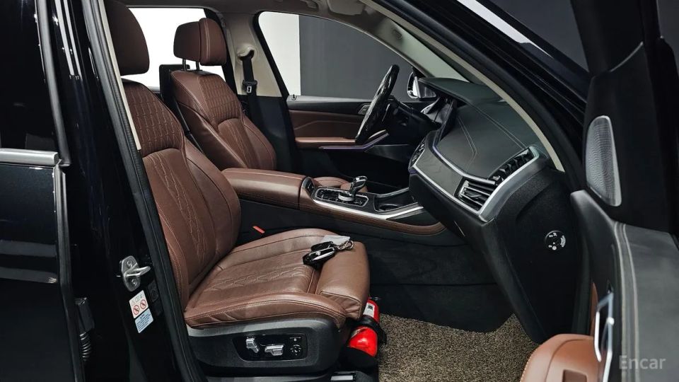 BMW X7