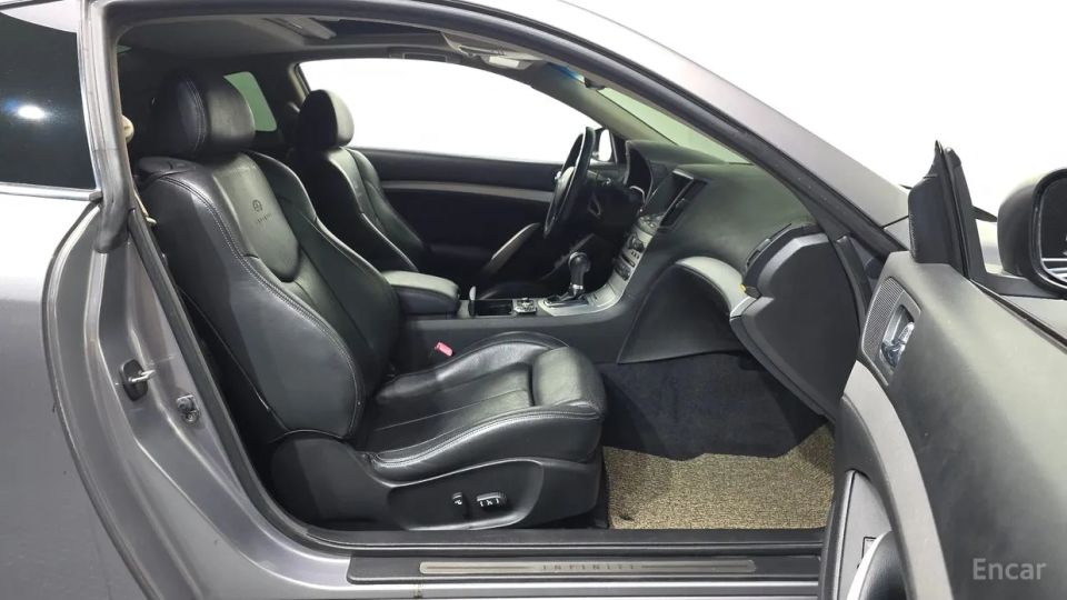 Infiniti G