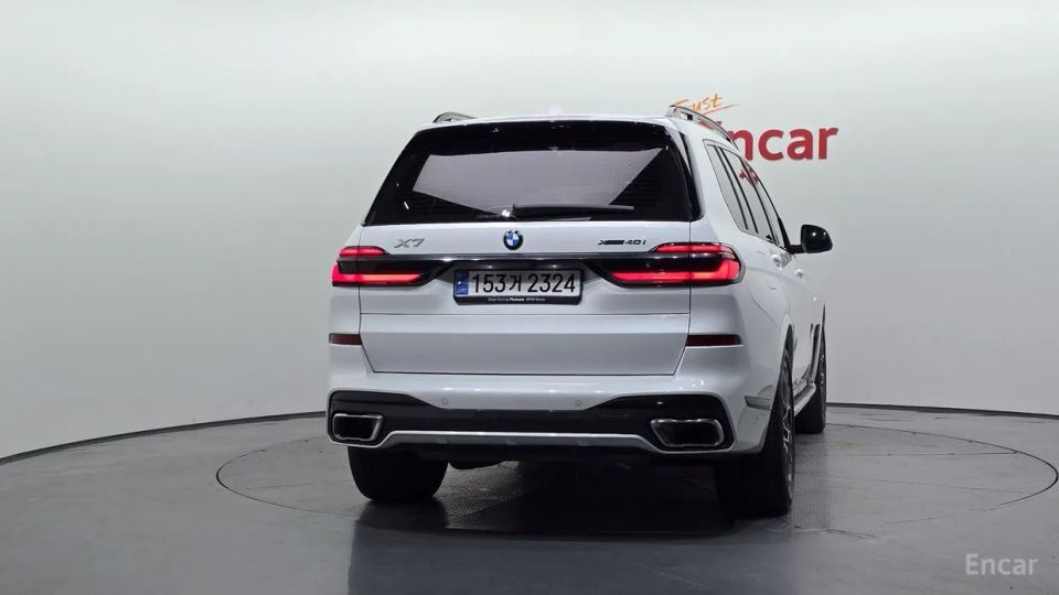 BMW X7