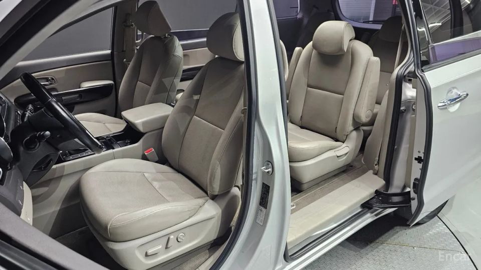 Kia Canival