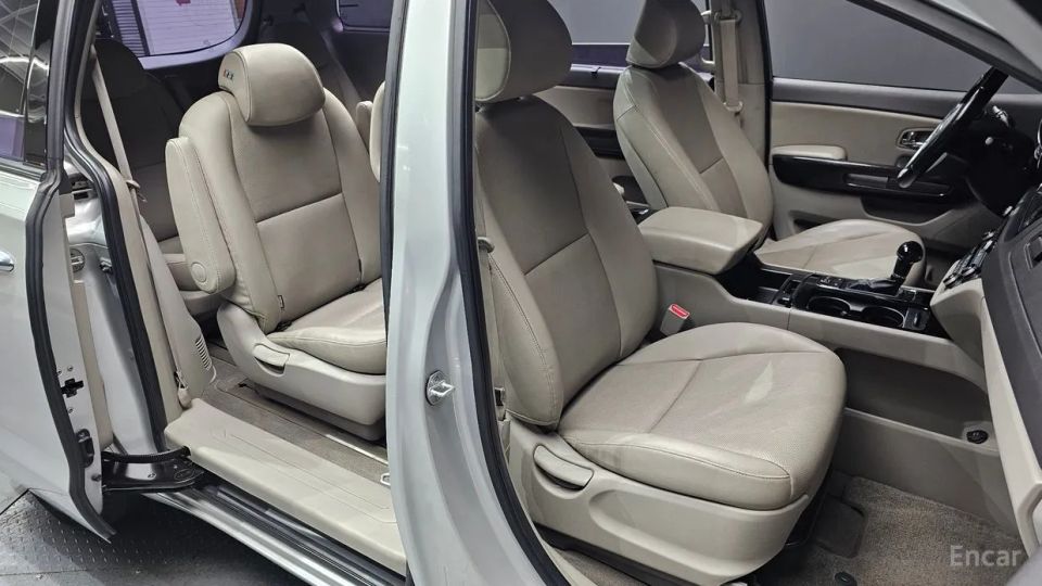Kia Canival