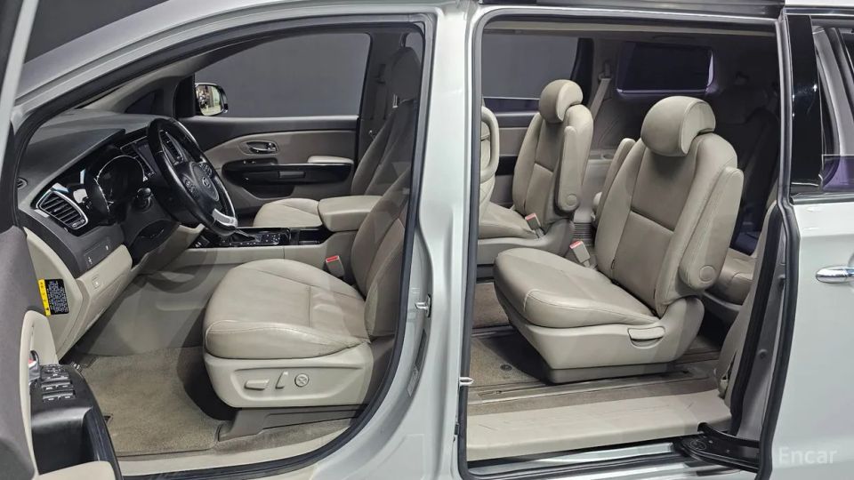 Kia Canival