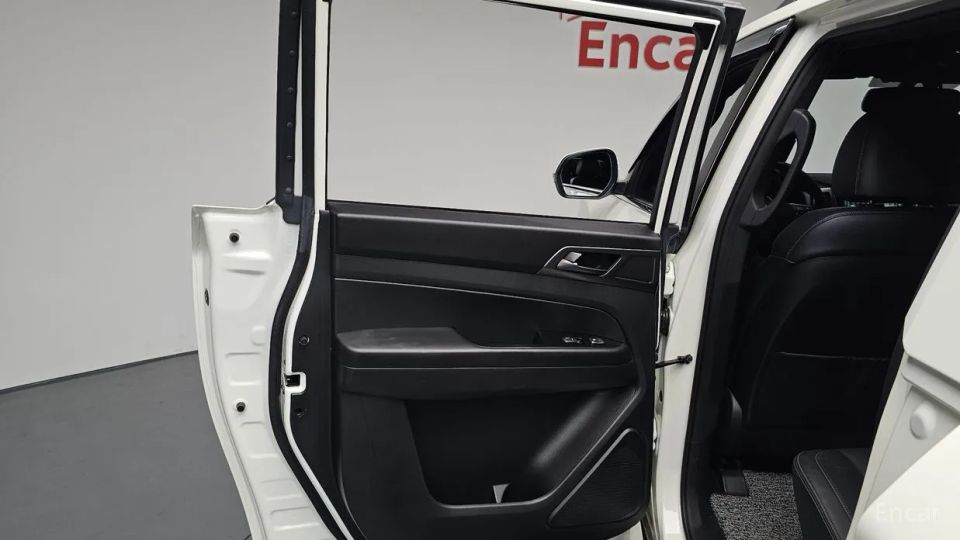 KG_Mobility_Ssangyong Rexton
