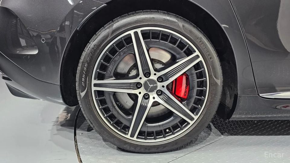 Mercedes-Benz EQE