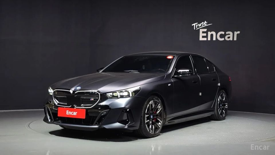 BMW i5