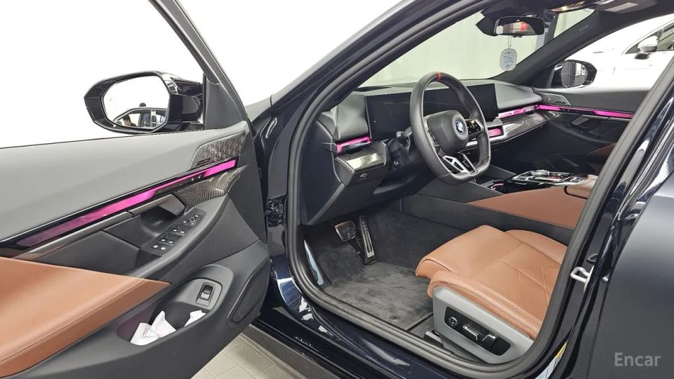 BMW i5