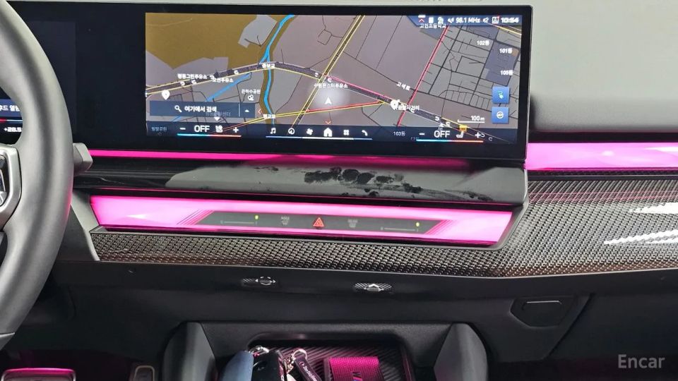 BMW i5