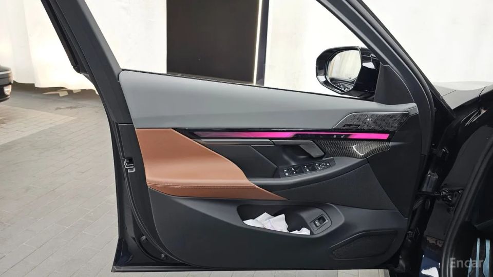 BMW i5