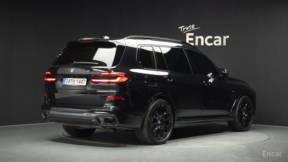 BMW X7