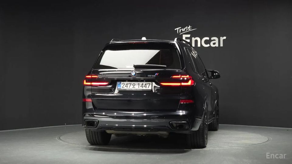 BMW X7