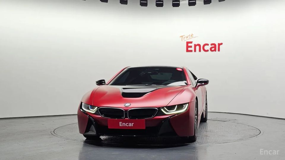 BMW I8