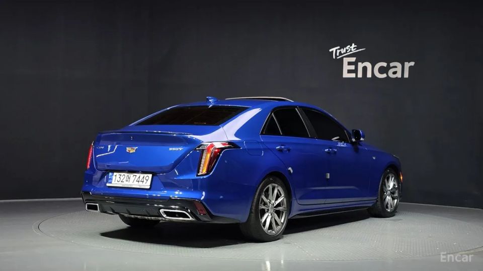Cadillac CT4
