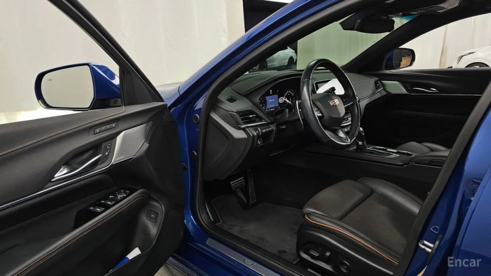 Cadillac CT4