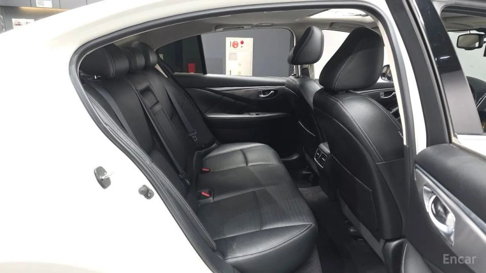Infiniti Q50