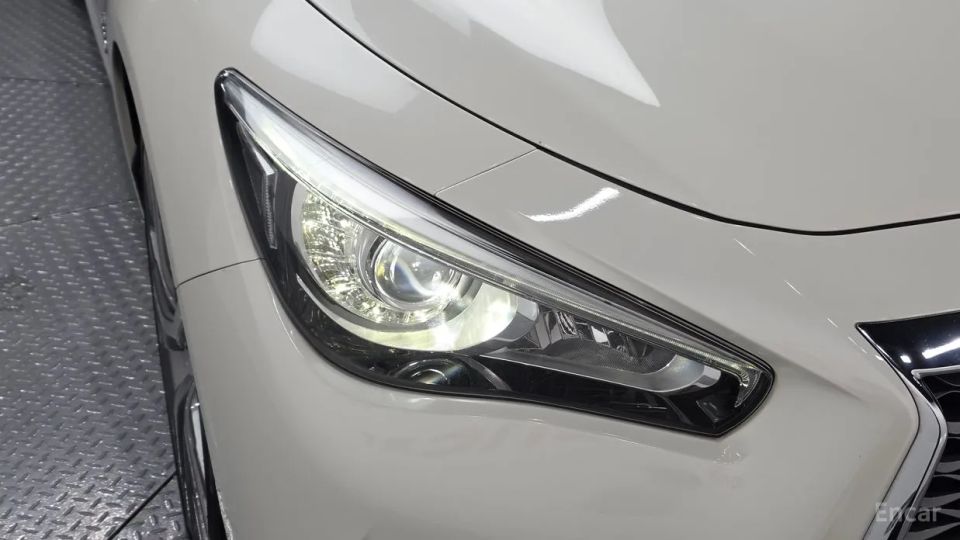 Infiniti Q50
