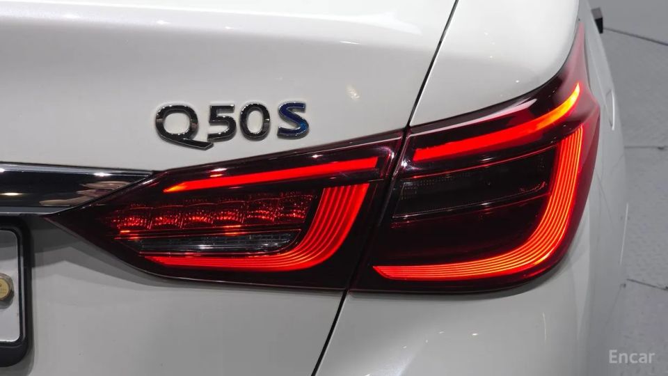 Infiniti Q50