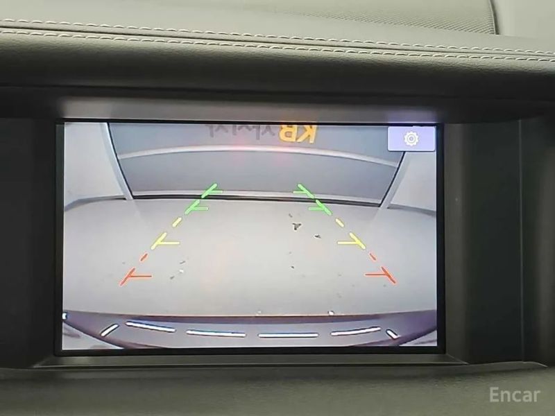 Infiniti Q30