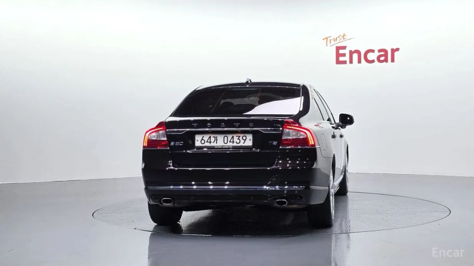 Volvo S80