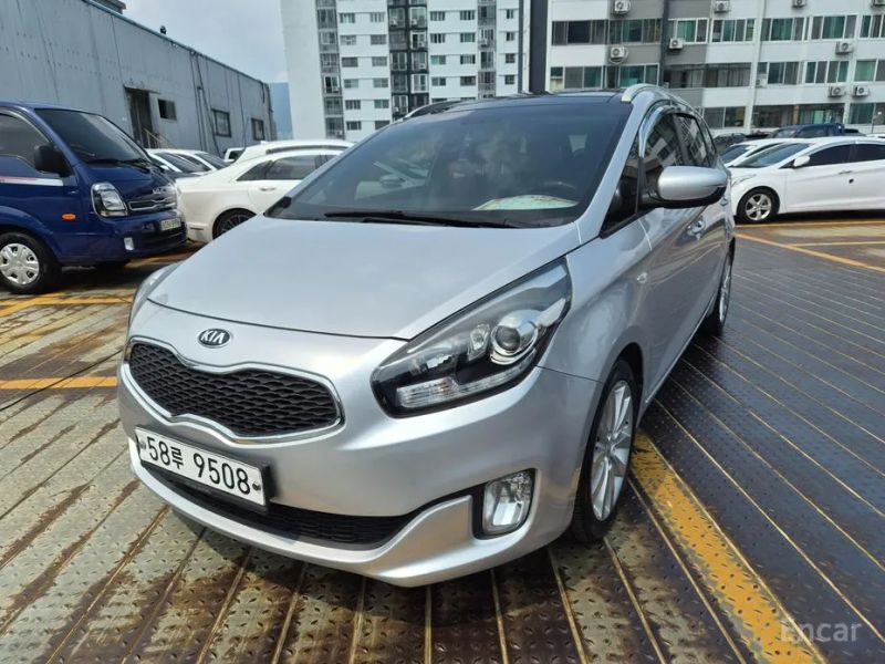 Kia Carens