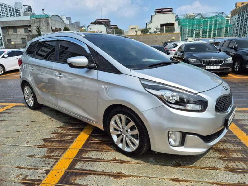 Kia Carens