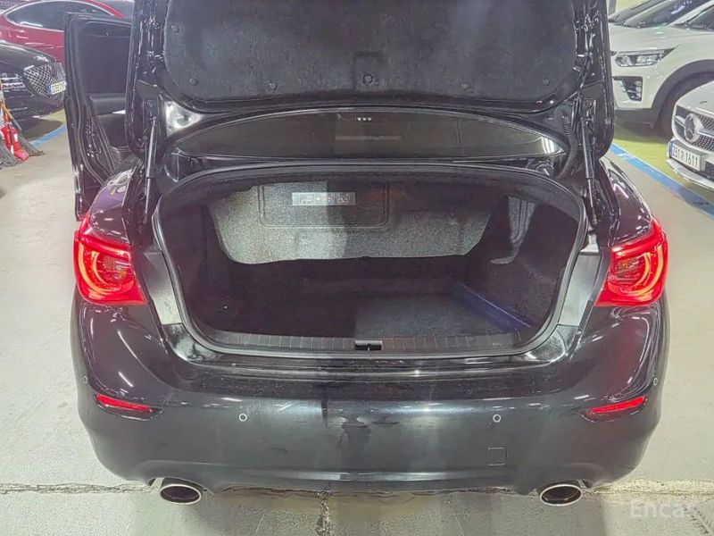 Infiniti Q50