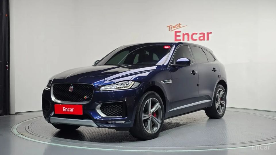 Jaguar F-PACE