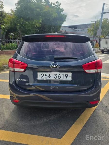 Kia Carens