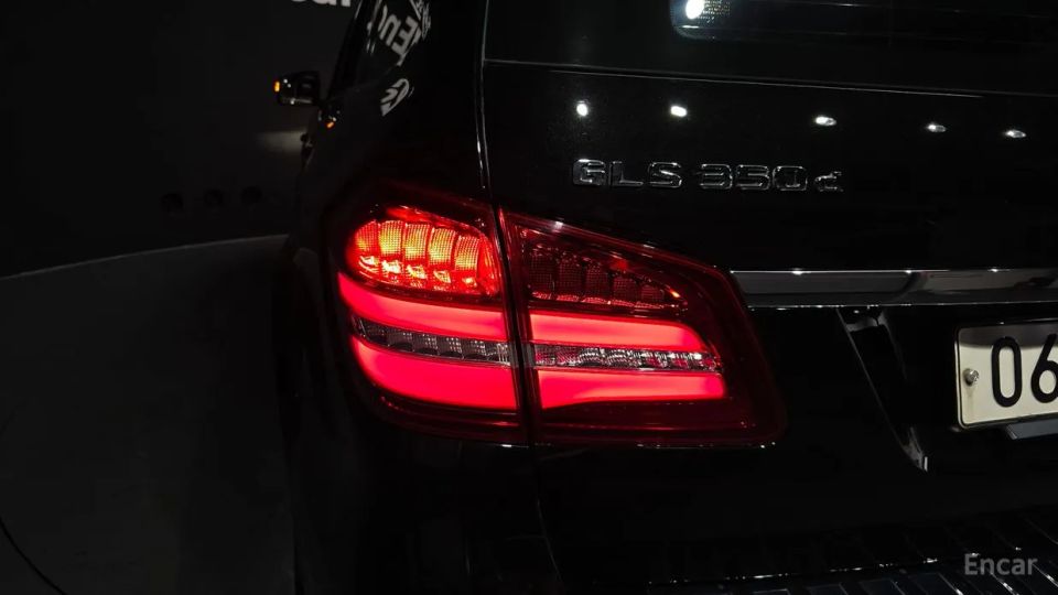 Mercedes-Benz GLS-Class