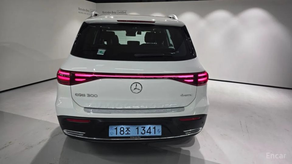 Mercedes-Benz EQB
