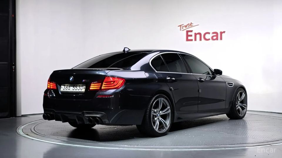 BMW M5