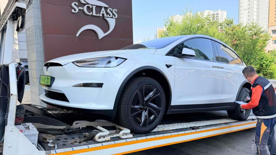 Tesla model-x