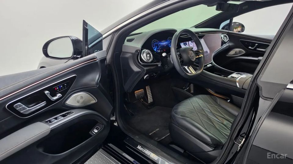 Mercedes-Benz EQS