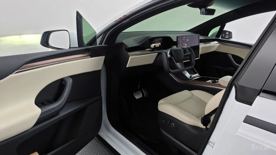 Tesla model-x