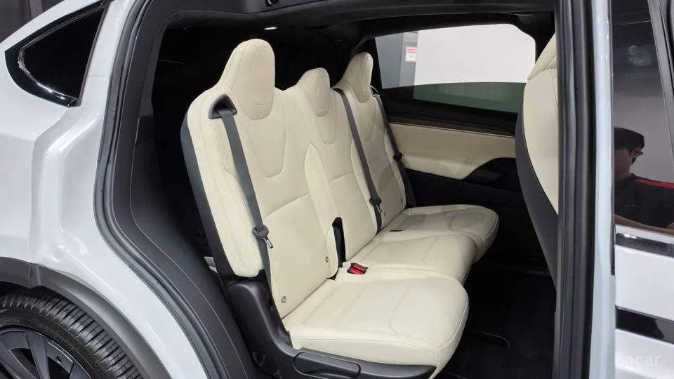 Tesla model-x