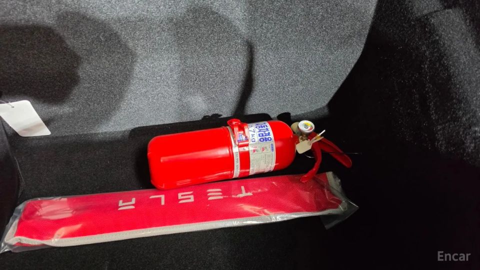 Tesla model-x