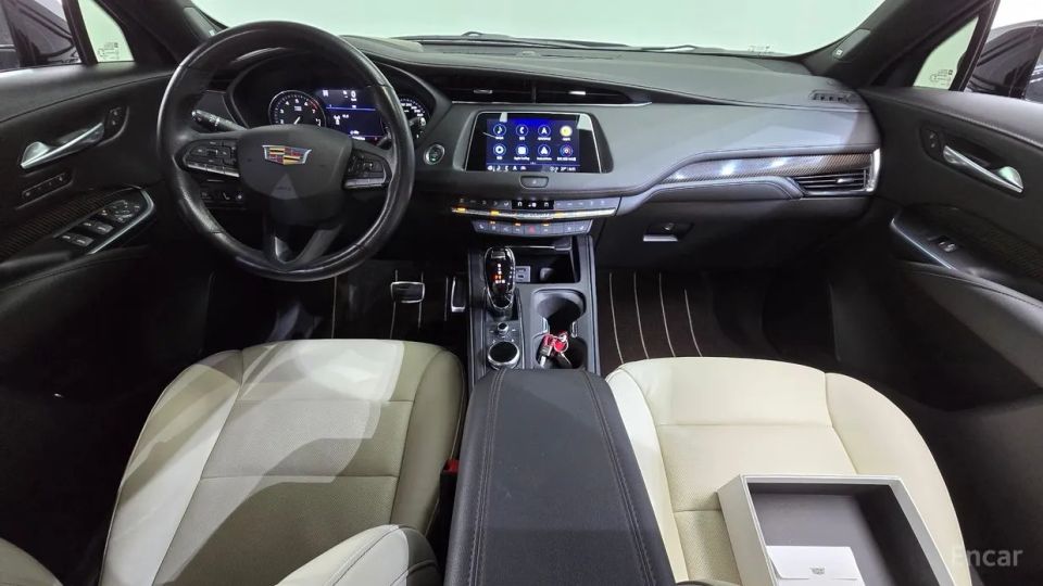 Cadillac XT4
