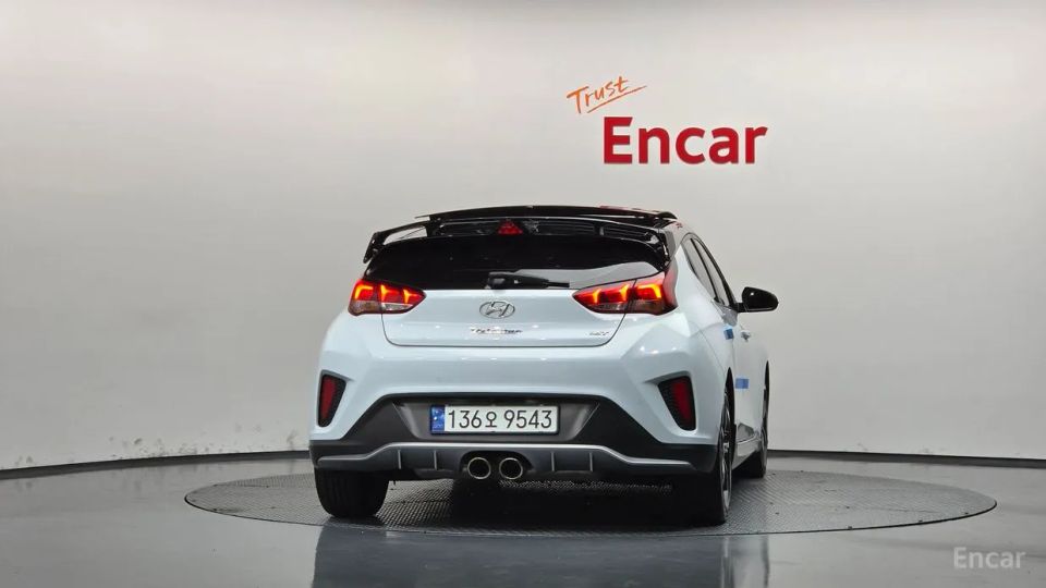 Hyundai Veloster