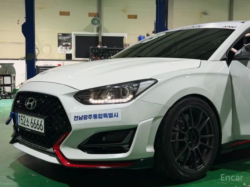 Hyundai Veloster