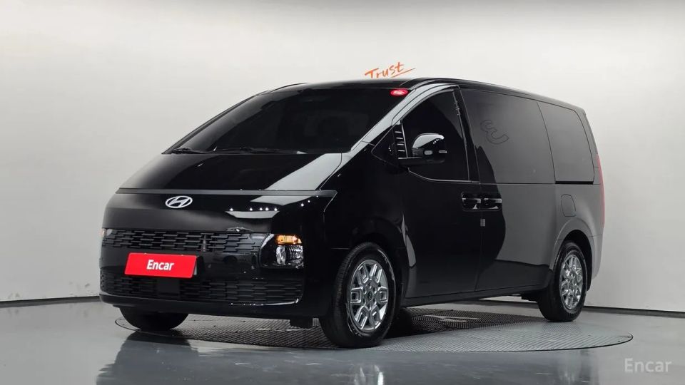Hyundai Staria