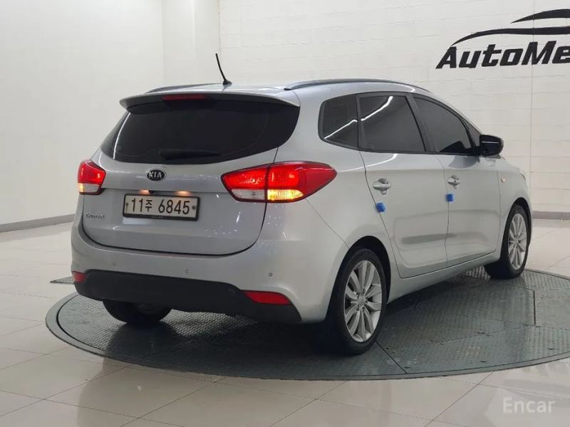 Kia Carens