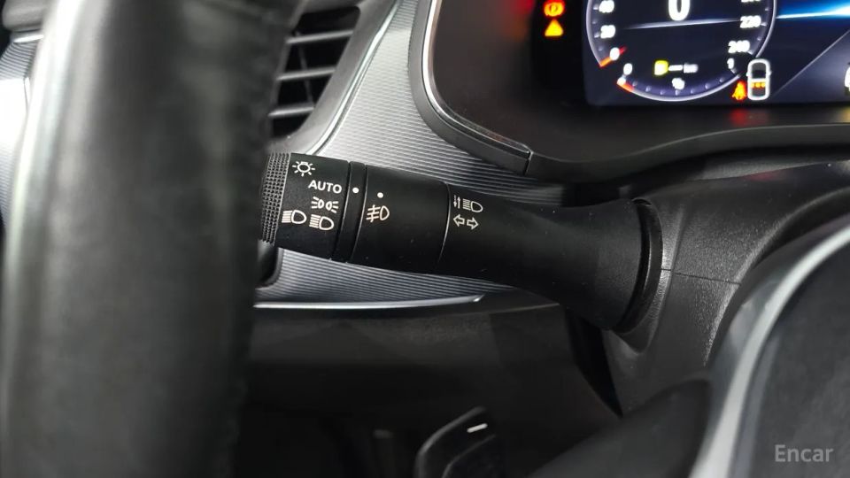 Renault-KoreaSamsung XM3