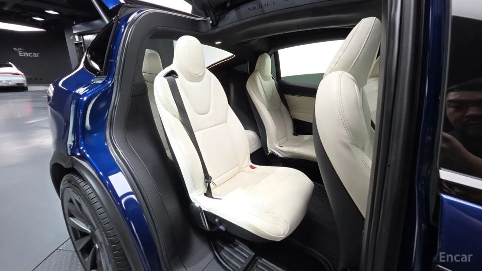 Tesla model-x